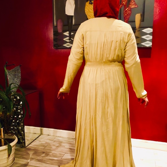 Abaya - Picture 3 of 4